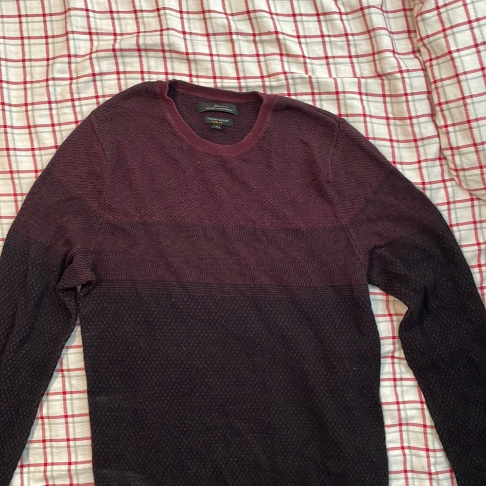Marc Anthony slim fit luxury blend men’s sweater. Size small